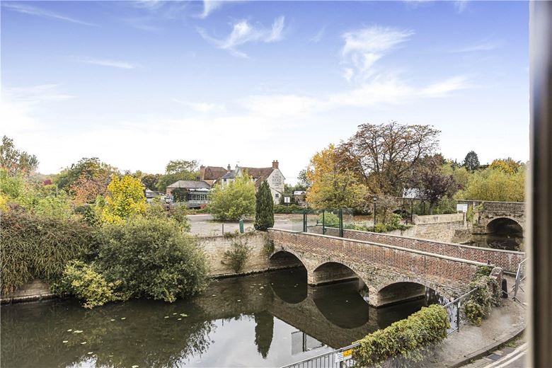 3 bedroom house, Thames Street, Abingdon OX14 - Available