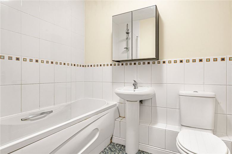 4 bedroom house, Terrett Avenue, Headington OX3 - Available