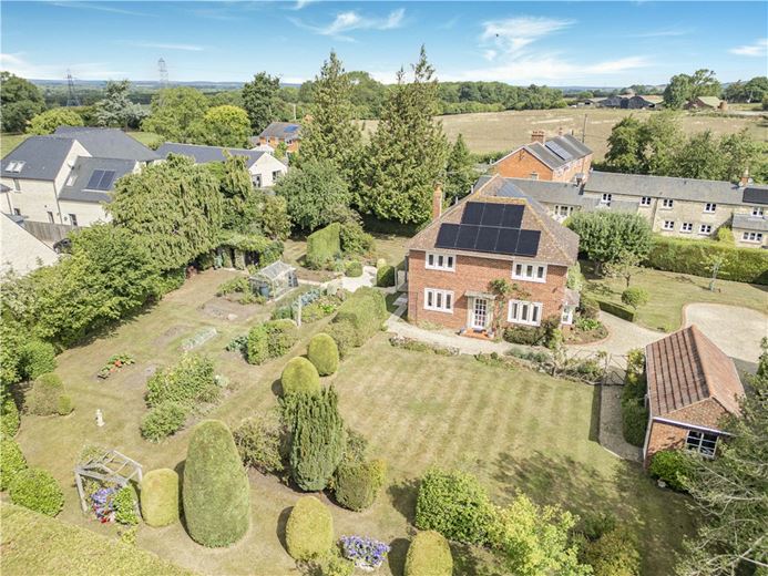 5 bedroom house, Eaton Road, Appleton OX13 - Sold STC