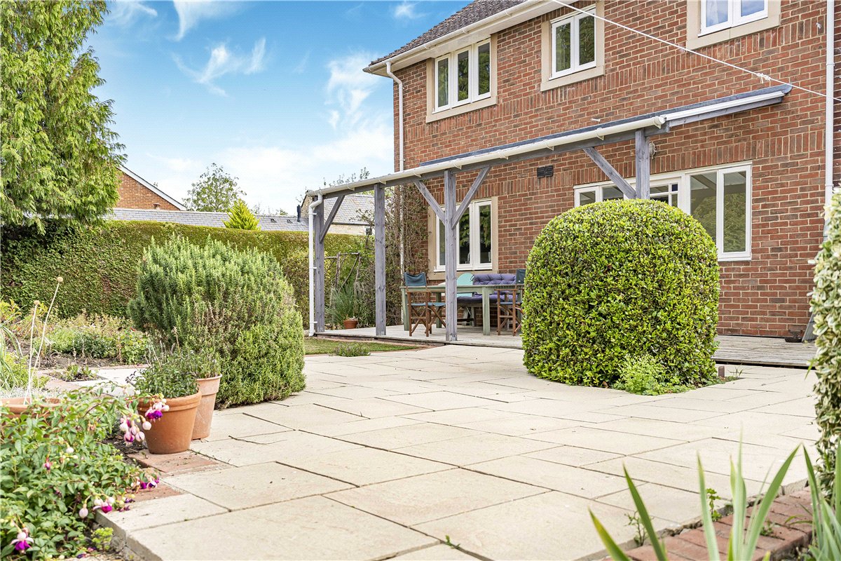 5 bedroom house, Eaton Road, Appleton OX13 - Sold STC