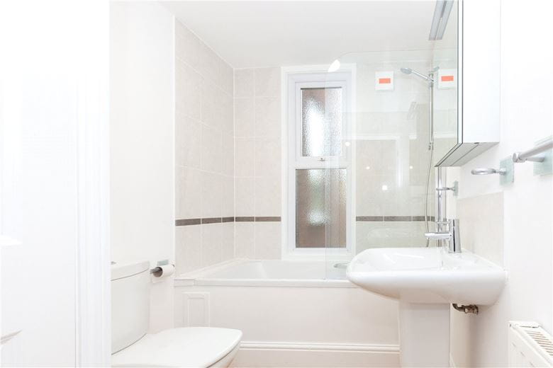 2 bedroom flat, Woodstock Road, Oxford OX2 - Sold STC