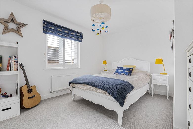 5 bedroom house, Joyce Way, Steventon OX13 - Available