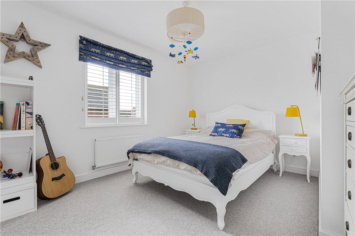 5 bedroom house, Joyce Way, Steventon OX13 - Available