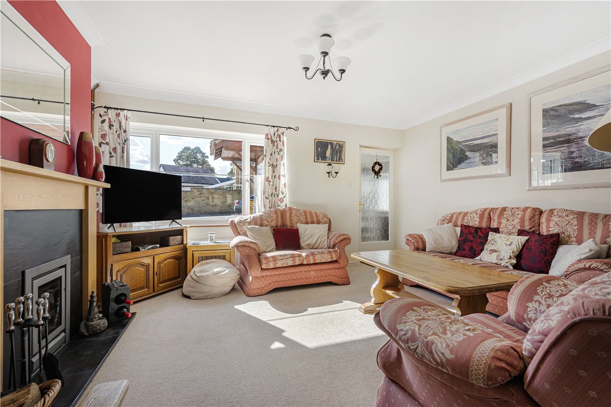 4 bedroom house, Bellamy Close, Southmoor OX13 - Available