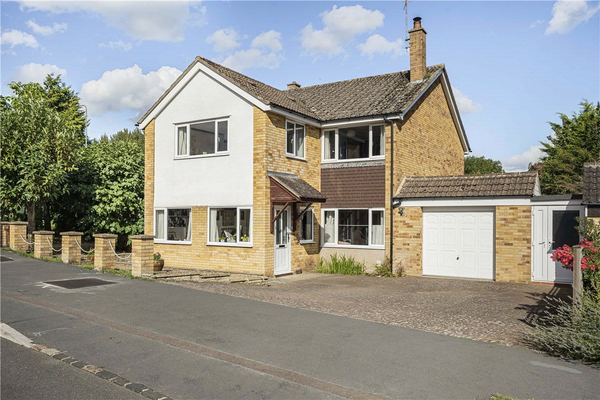 4 bedroom house, Bellamy Close, Southmoor OX13 - Available