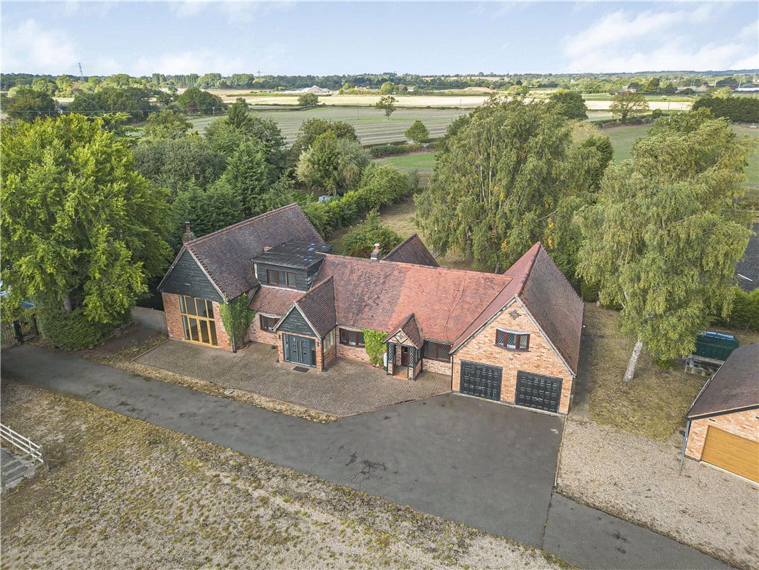 4 bedroom house, Bodymoor Heath Lane, Bodymoor Heath B76 - Available