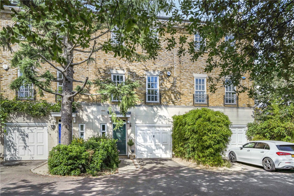 4 bedroom house, Merrivale Square, Oxford OX2 - Available
