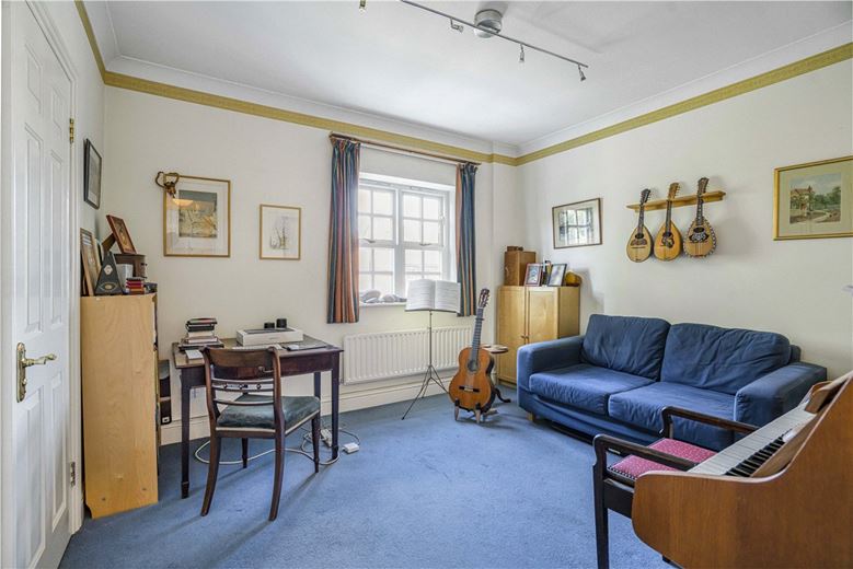 4 bedroom house, Merrivale Square, Oxford OX2 - Available