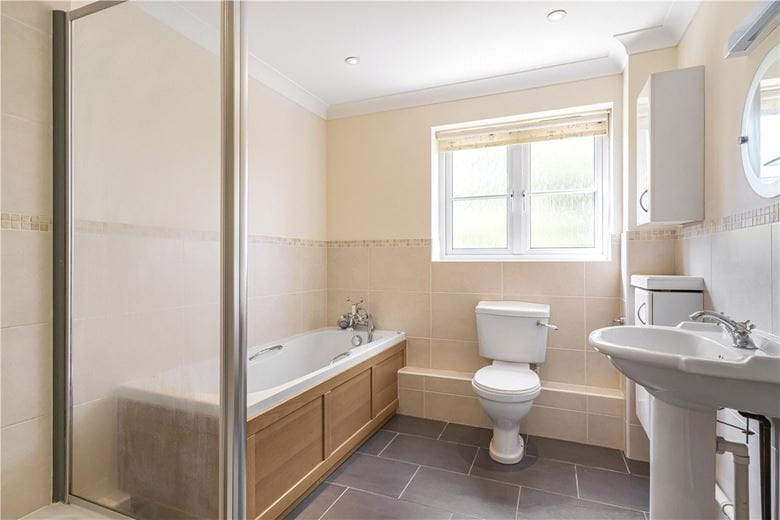 4 bedroom house, Poppy Close, Yarnton OX5 - Available