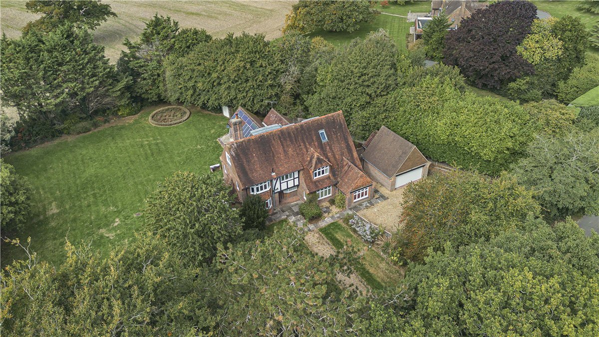 7 bedroom house, Tye Lane, Walberton BN18 - Available