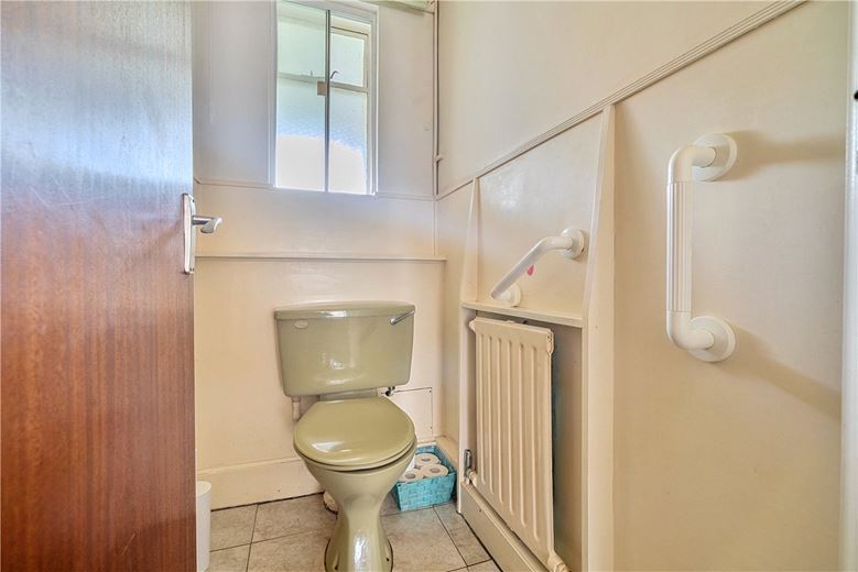 3 bedroom bungalow, Bridle Path, Charney Bassett OX12 - Available