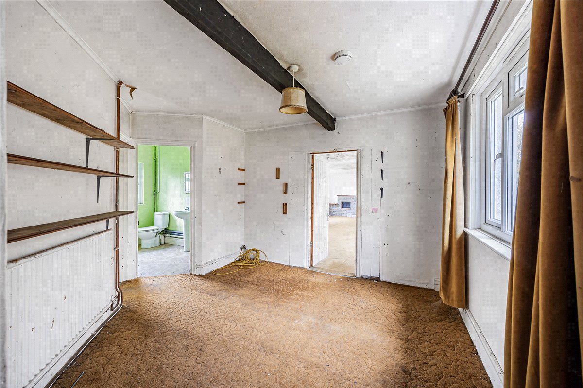 4 bedroom house, Queen Camel, Yeovil BA22 - Available