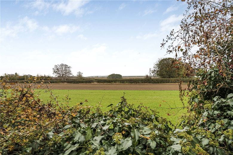 3 bedroom bungalow, Darnford Lane, Lichfield WS14 - Available