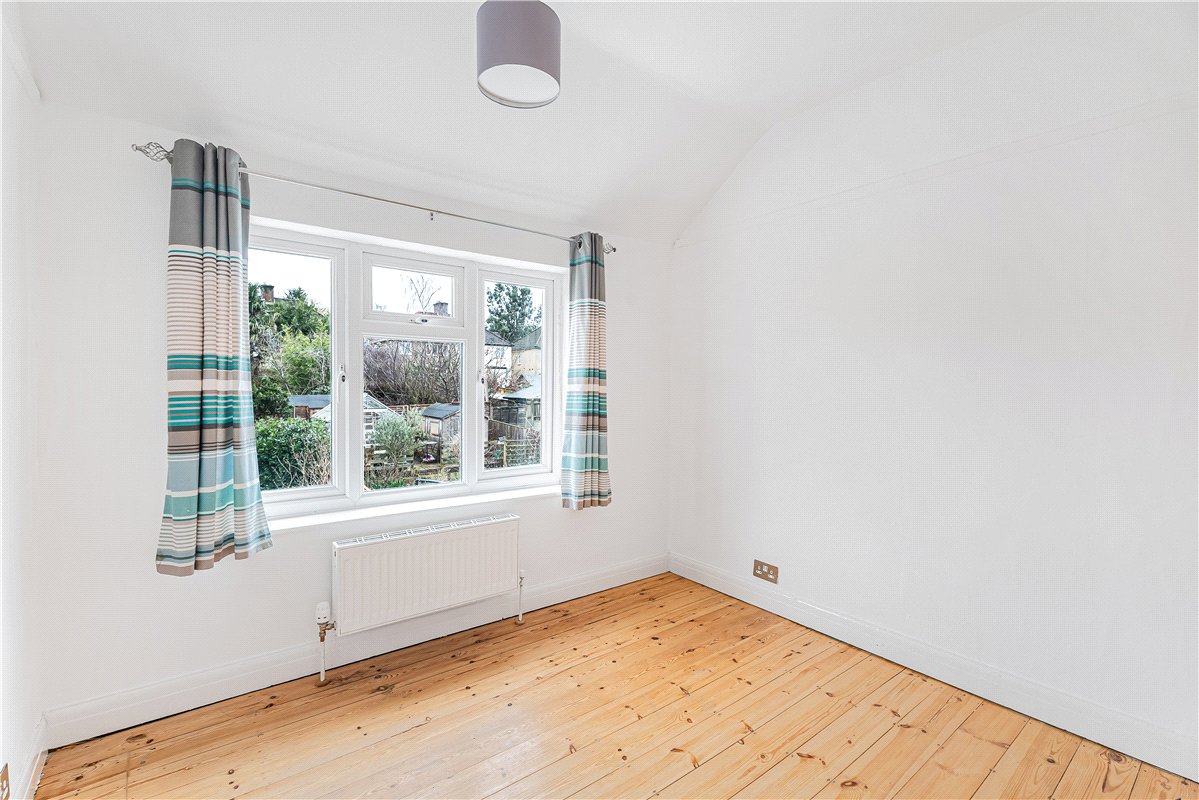 3 bedroom house, Derwent Avenue, Headington OX3 - Available