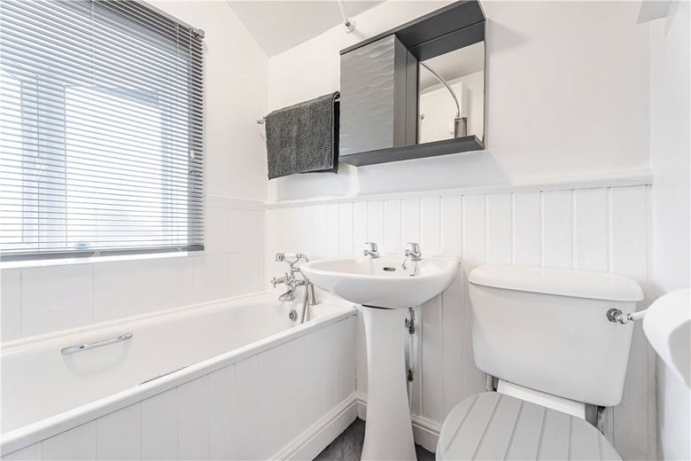 3 bedroom house, Derwent Avenue, Headington OX3 - Available