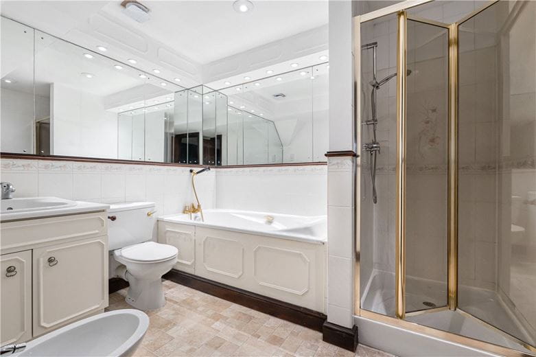 4 bedroom house, The Lee, Great Missenden HP16 - Available