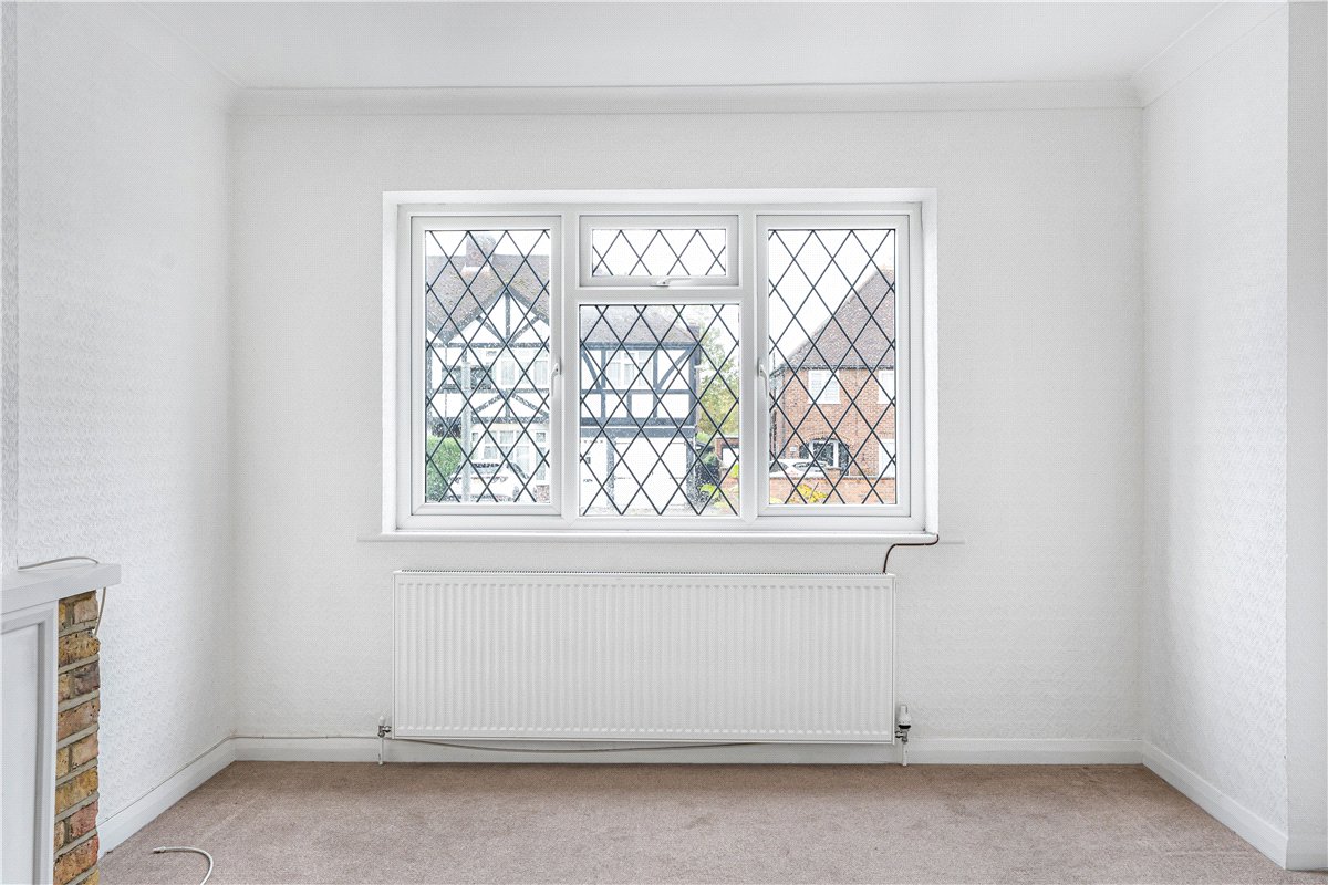 2 bedroom maisonette, West Ruislip Court, Ickenham Road HA4 - Available