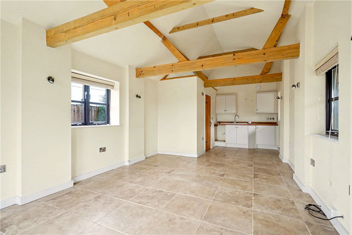 4 bedroom cottage, Lower Hartwell, Aylesbury HP17 - Available