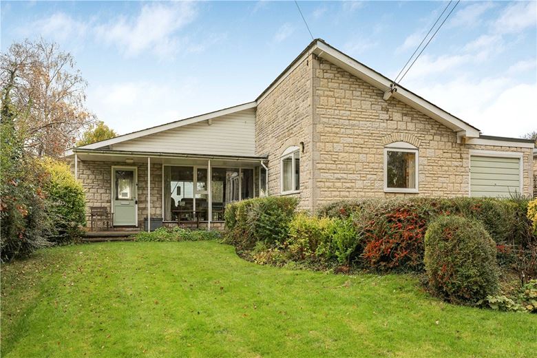 3 bedroom bungalow, Priory Close, Horton-cum-Studley OX33 - Available