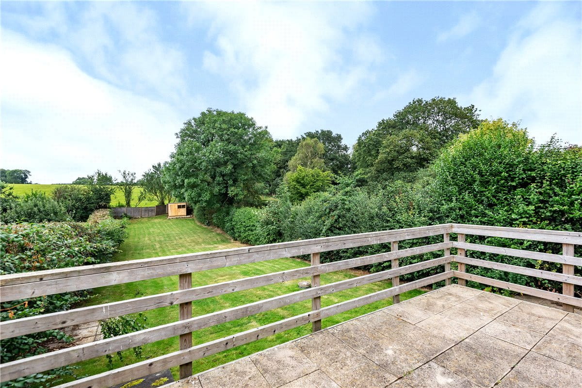 4 bedroom house, Ballinger Road, South Heath HP16 - Available