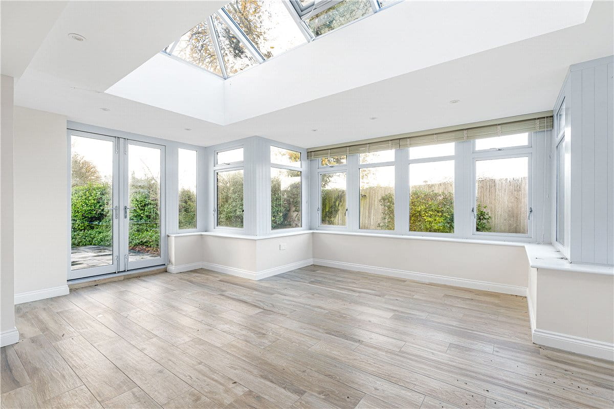 5 bedroom house, Tortington, Arundel BN18 - Available