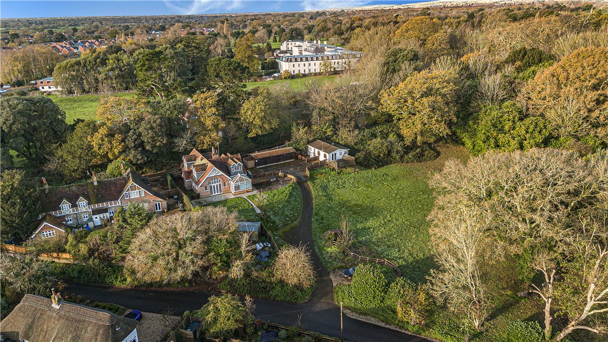 4 bedroom house, Yapton Lane, Walberton BN18 - Available