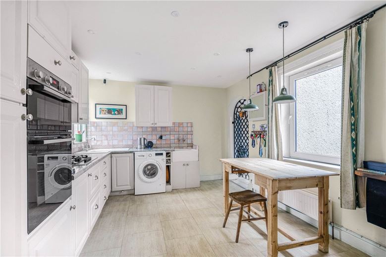 6 bedroom , Eynsham Road, Botley OX2 - Available