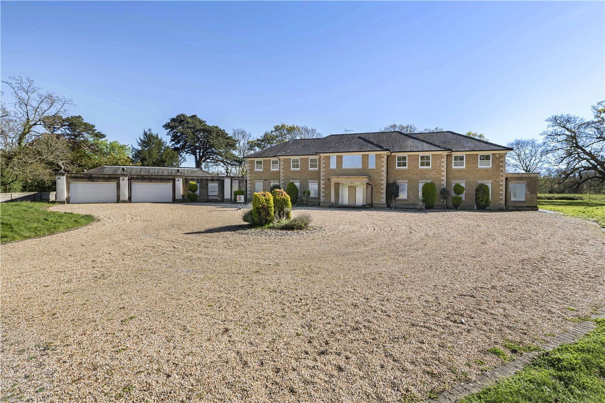 5 bedroom house, Binsted, Arundel BN18 - Available