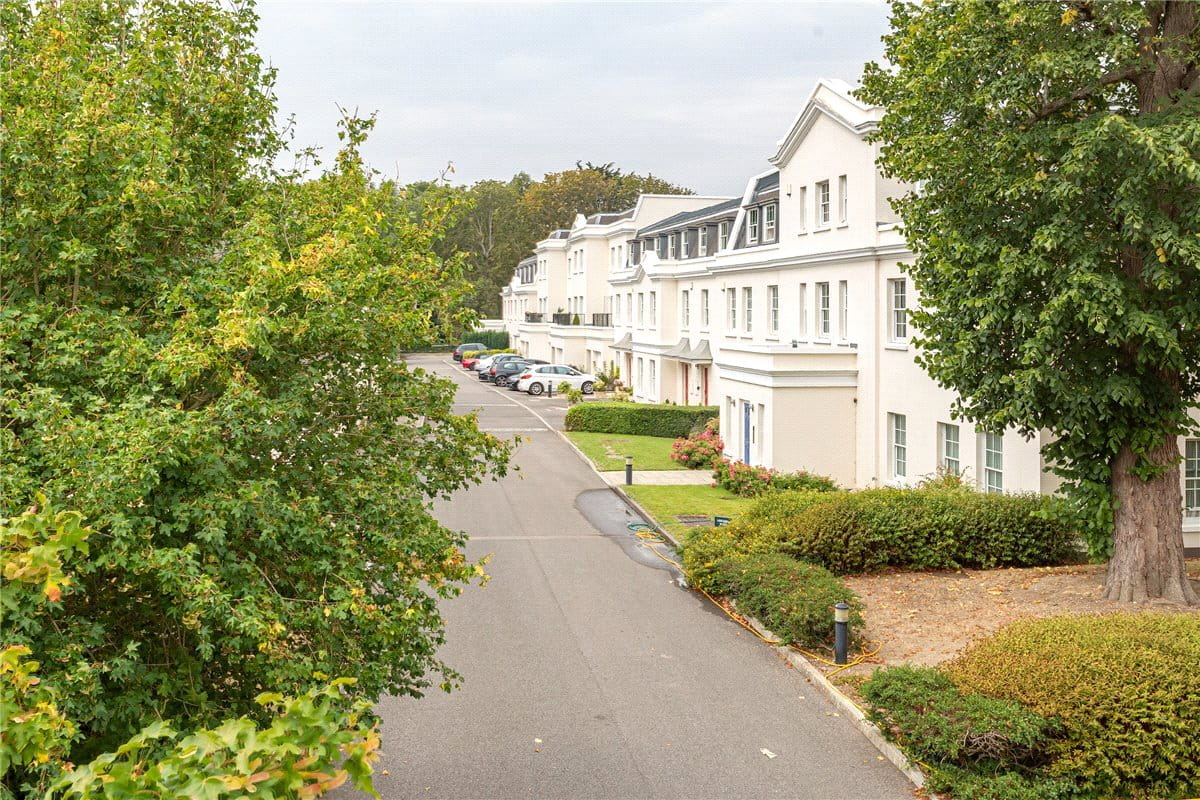 3 bedroom house, Arundel Wing, Tortington Manor BN18 - Available