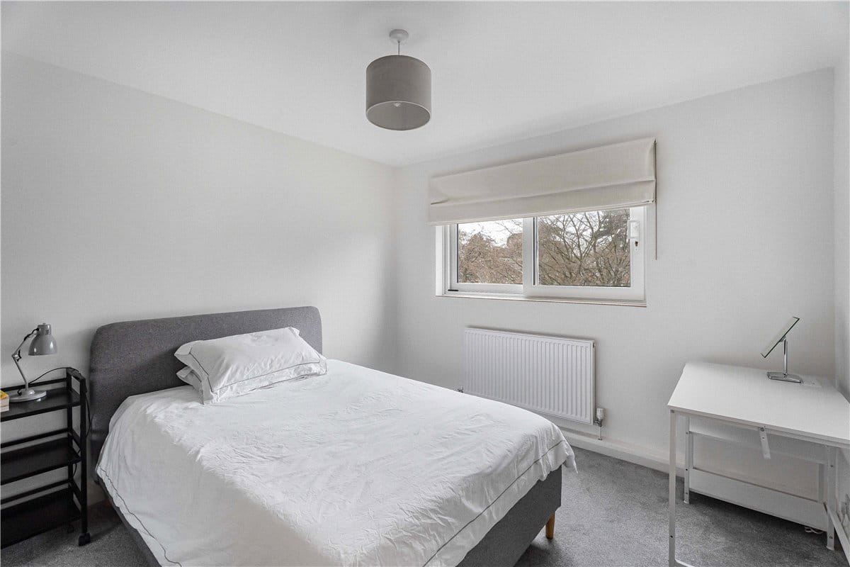 2 bedroom flat, Cunliffe Close, Oxford OX2 - Available