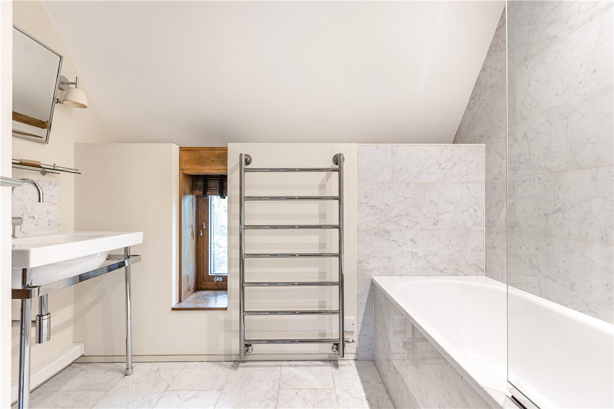 5 bedroom , Great Haseley, OX44 - Available