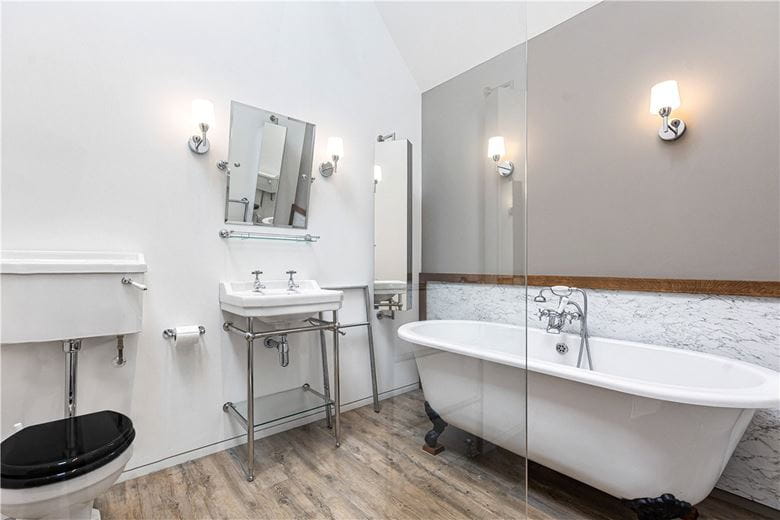 5 bedroom , Great Haseley, OX44 - Available