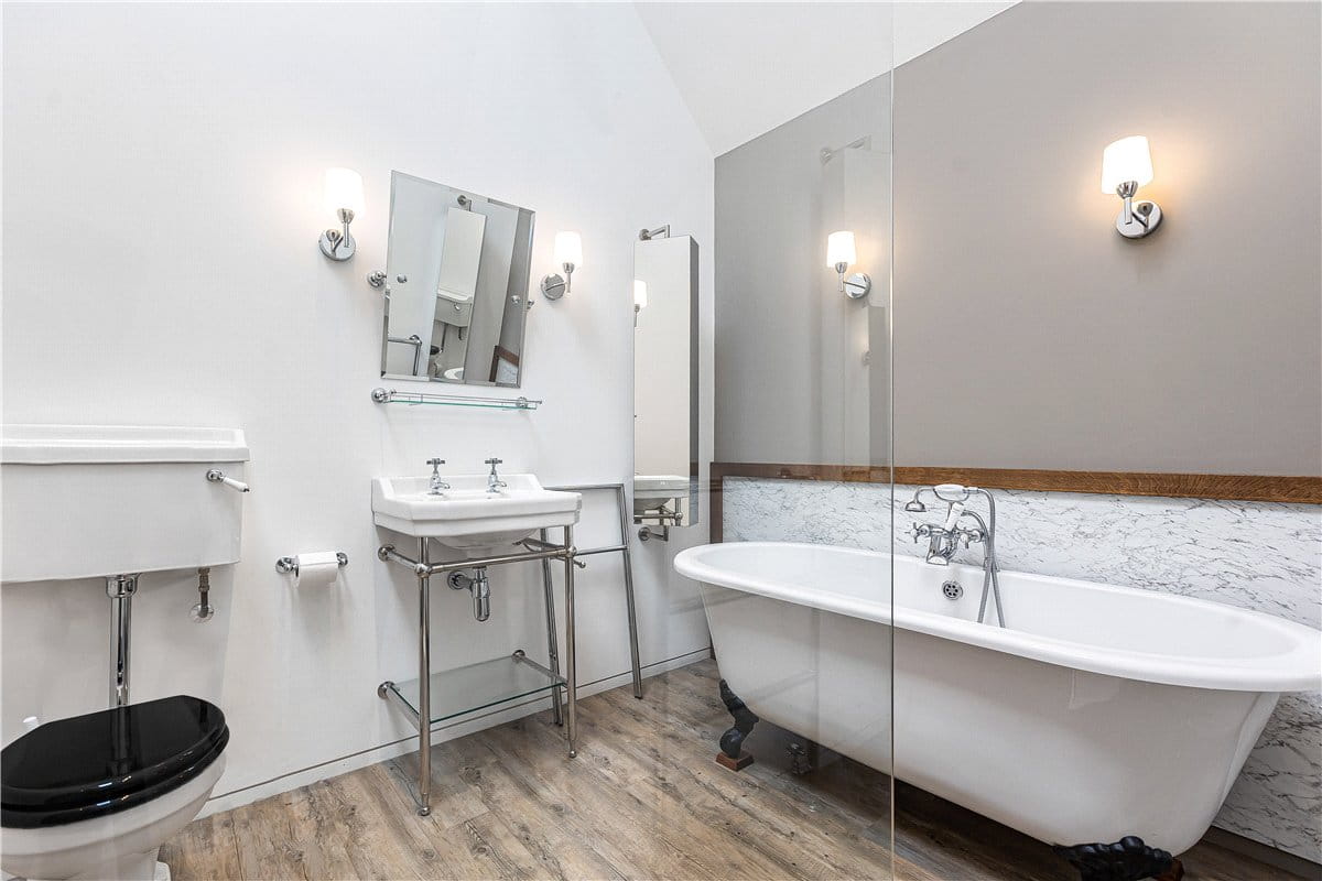 5 bedroom , Great Haseley, OX44 - Available