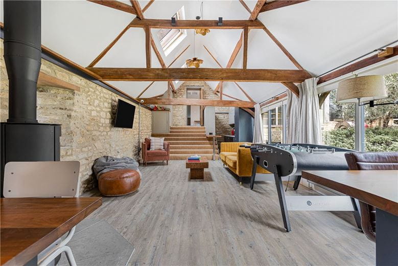 5 bedroom , Great Haseley, OX44 - Available