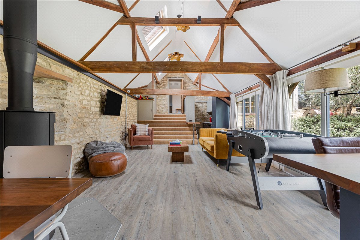 5 bedroom , Great Haseley, OX44 - Available