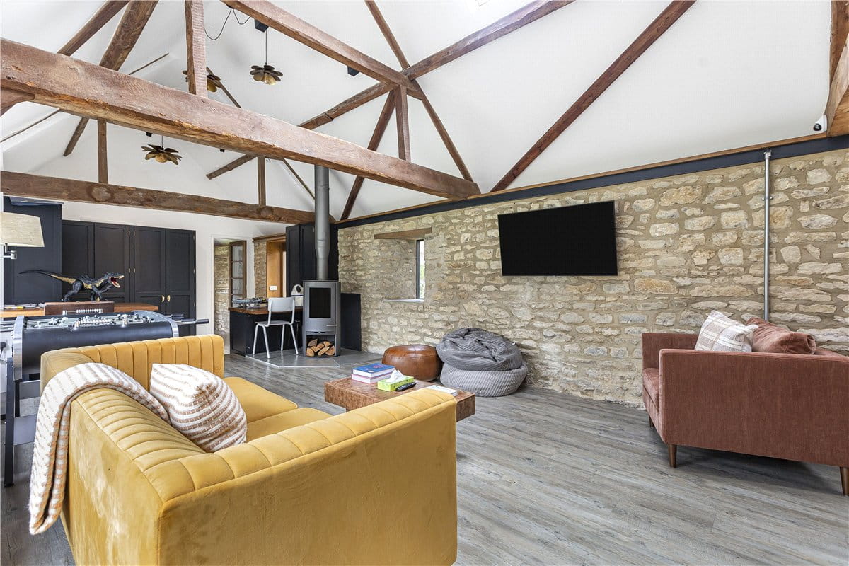 5 bedroom , Great Haseley, OX44 - Available