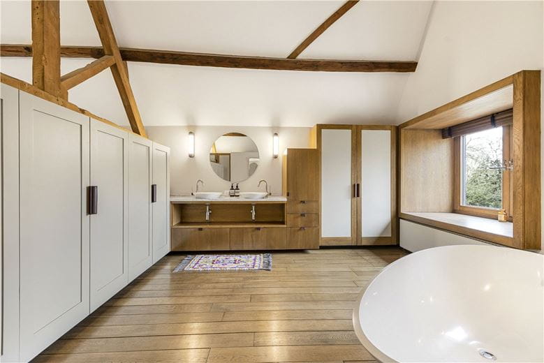 5 bedroom , Great Haseley, OX44 - Available