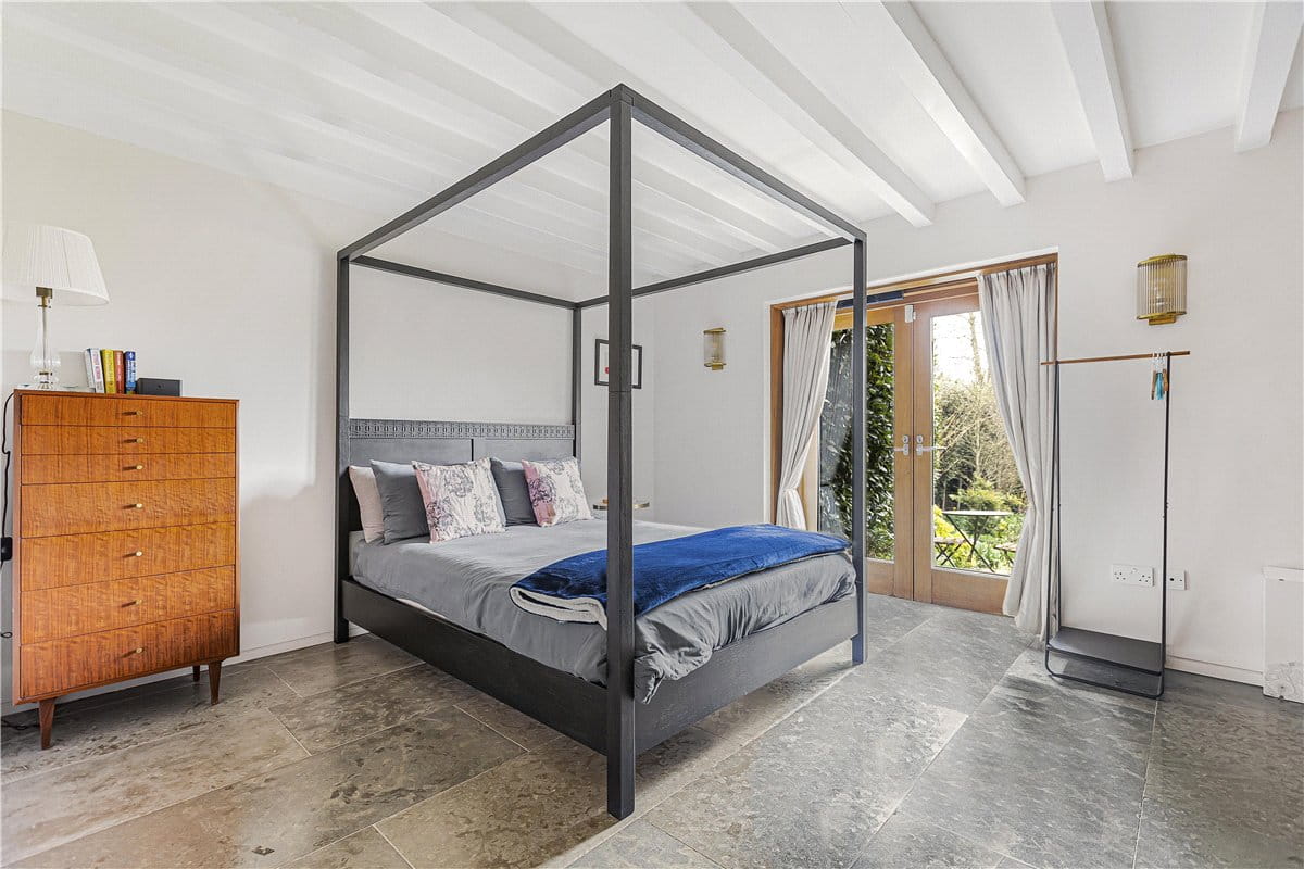 5 bedroom , Great Haseley, OX44 - Available