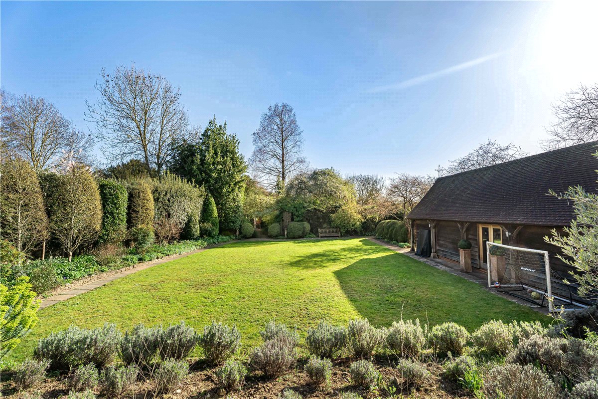 5 bedroom , Great Haseley, OX44 - Available