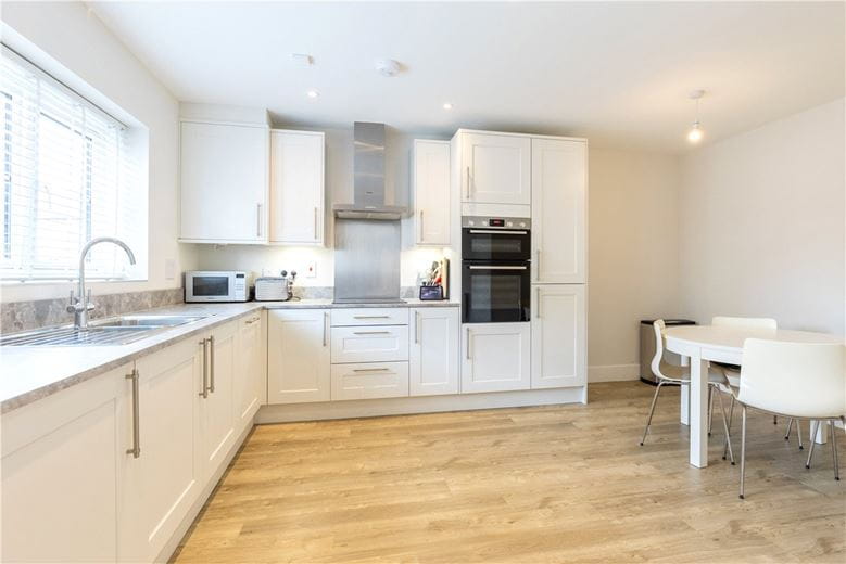4 bedroom house, Olivers Close, Long Hanborough OX29 - Available