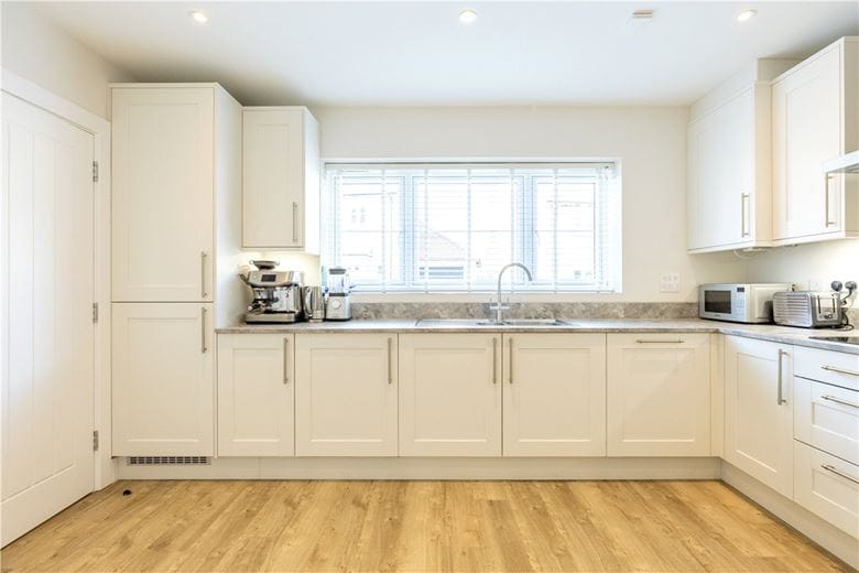 4 bedroom house, Olivers Close, Long Hanborough OX29 - Available