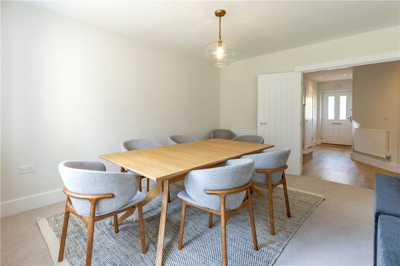 4 bedroom house, Olivers Close, Long Hanborough OX29 - Available