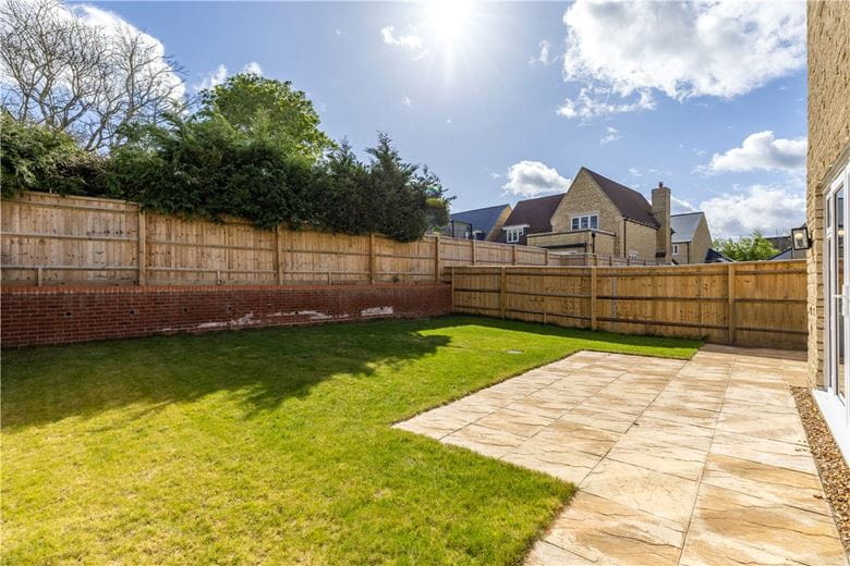 4 bedroom house, Olivers Close, Long Hanborough OX29 - Available