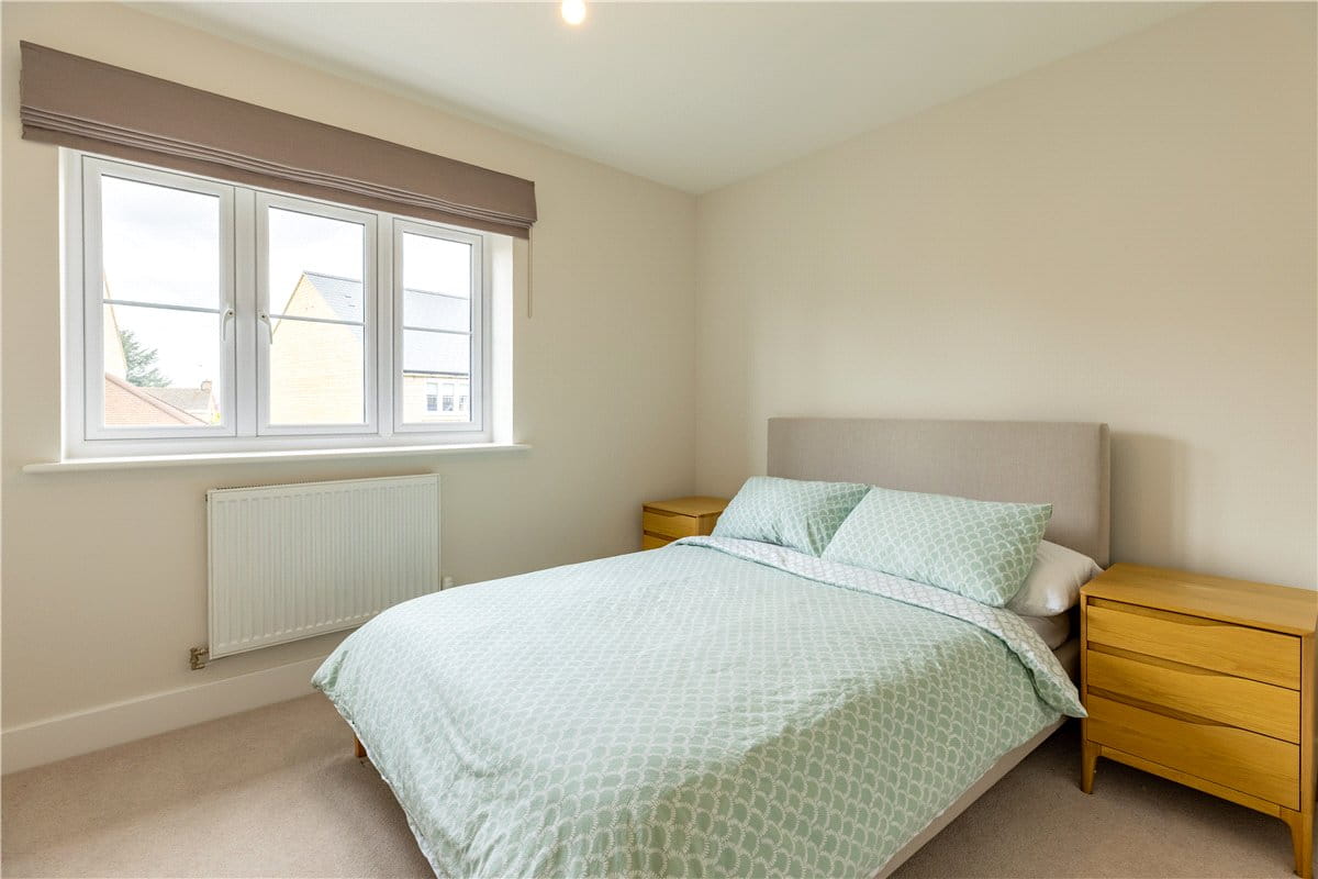 4 bedroom house, Olivers Close, Long Hanborough OX29 - Available