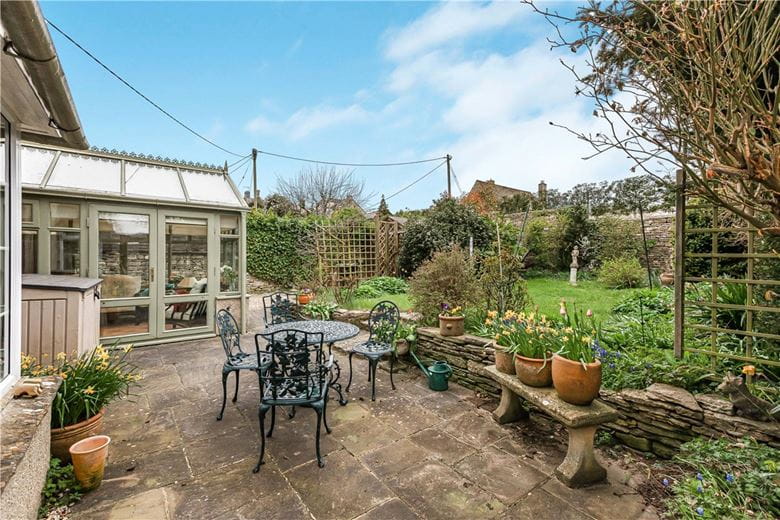4 bedroom house, Guildenford, Burford OX18 - Available