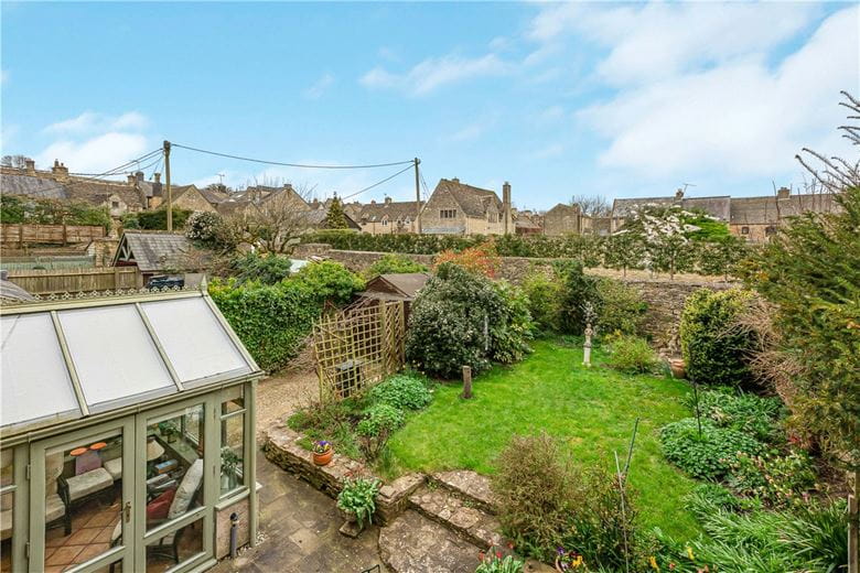 4 bedroom house, Guildenford, Burford OX18 - Available