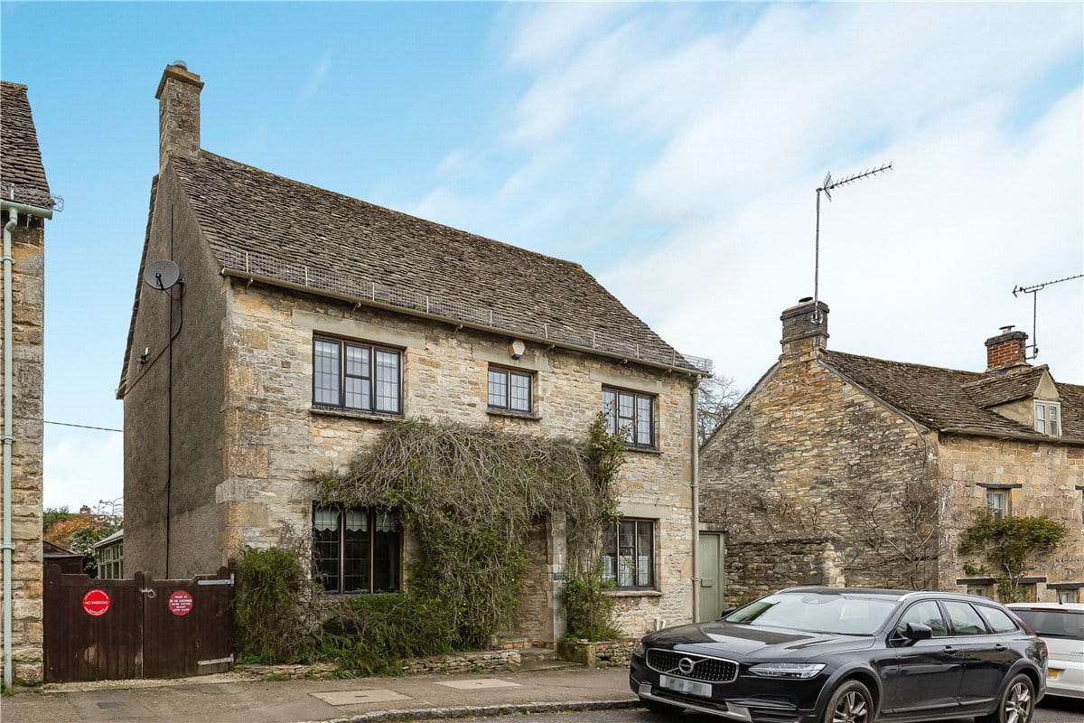 4 bedroom house, Guildenford, Burford OX18 - Available