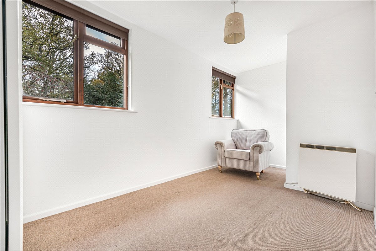 6 bedroom development plot, Oakley Wood, Benson OX10 - Available