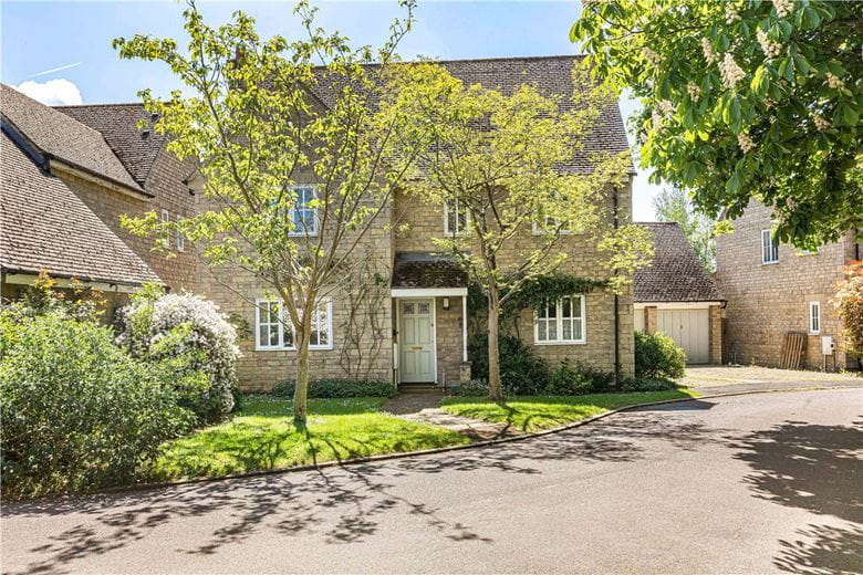 4 bedroom house, Bolsover Close, Long Hanborough OX29 - Available