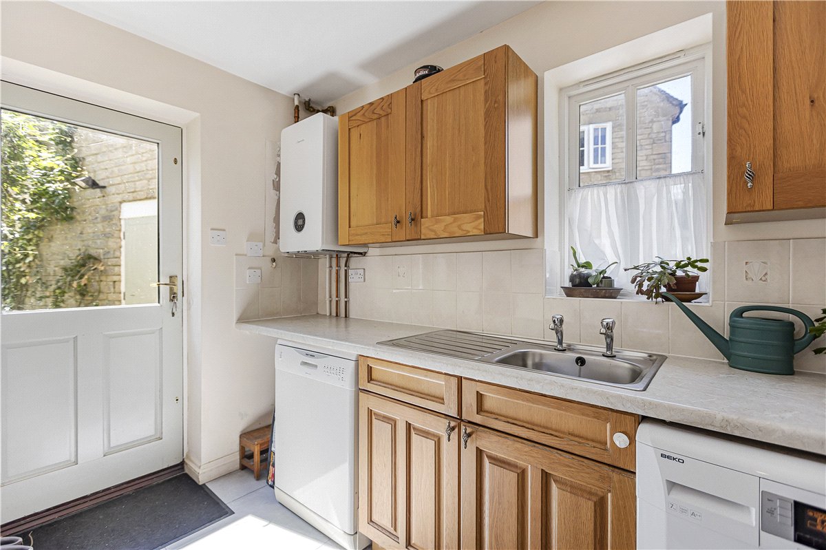 4 bedroom house, Bolsover Close, Long Hanborough OX29 - Available
